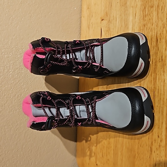 Totes Kids Youth Size 13 Black/Pink Winter Snow Boots Waterproof - Picture 2 of 6